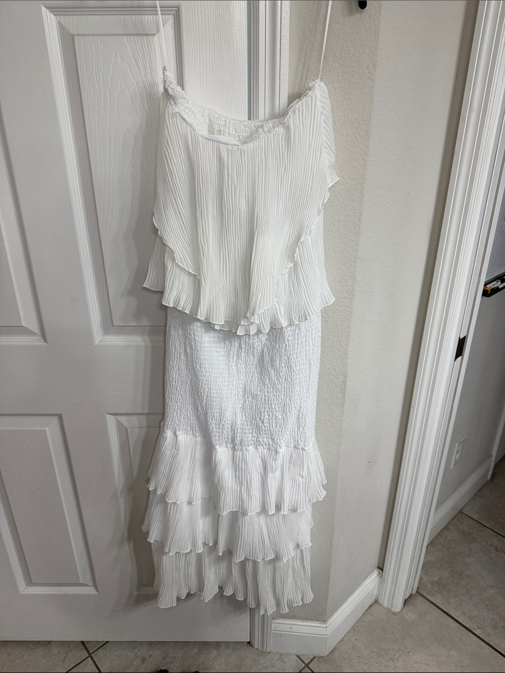 Elegant White Tiered Pleated Maxi Dress